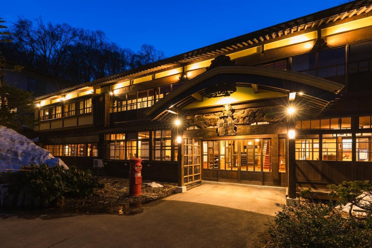Tsuta Onsen Ryokan Towada Bagian luar foto